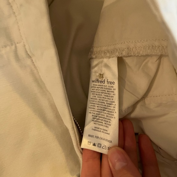 Aritzia - Ascendant pants - Picture 14 of 14